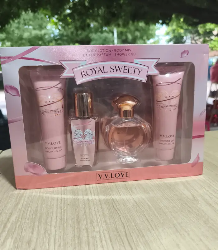 17897689328522832815609765558289 Mist + Loción + Perfume + Gel de Ducha Royal Sweety - Imagen 1
